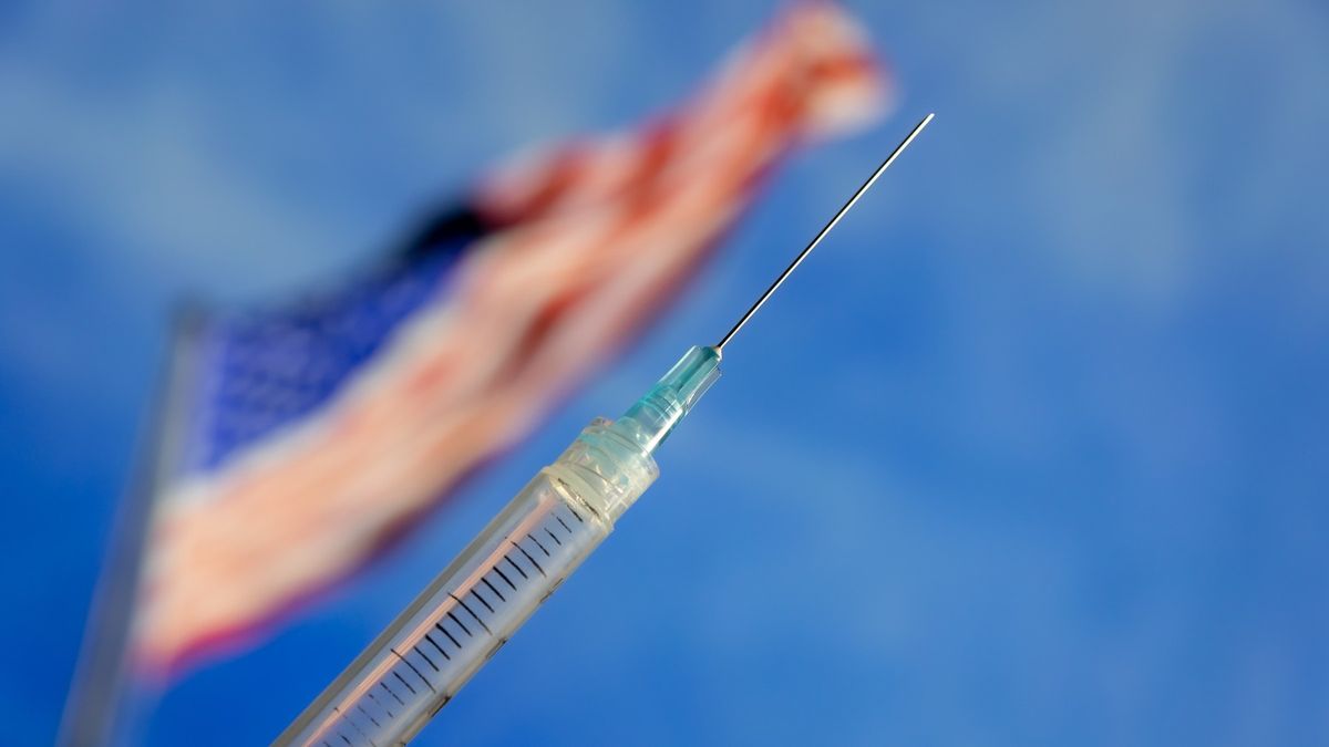 V USA se rýsuje brzké schválení druhé vakcíny proti koronaviru